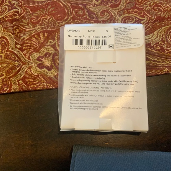 Lululemon Namastay Put II thong, size 2/4, BNIB, msrp$16 - Picture 2 of 2